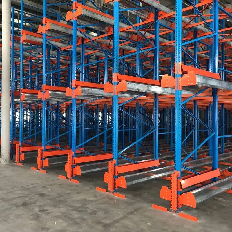 Kệ lưu trữ thường được sử dụng trong kho hậu cần chuỗi lạnh